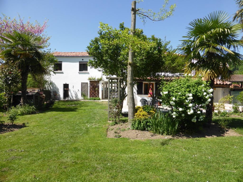 Bed and Breakfast Bedbreakfastbikespyrenees Loubieres Exterior foto